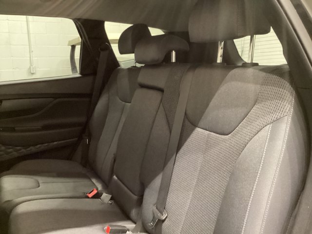 Used 2022 Hyundai Santa Fe SEL FWD image 16