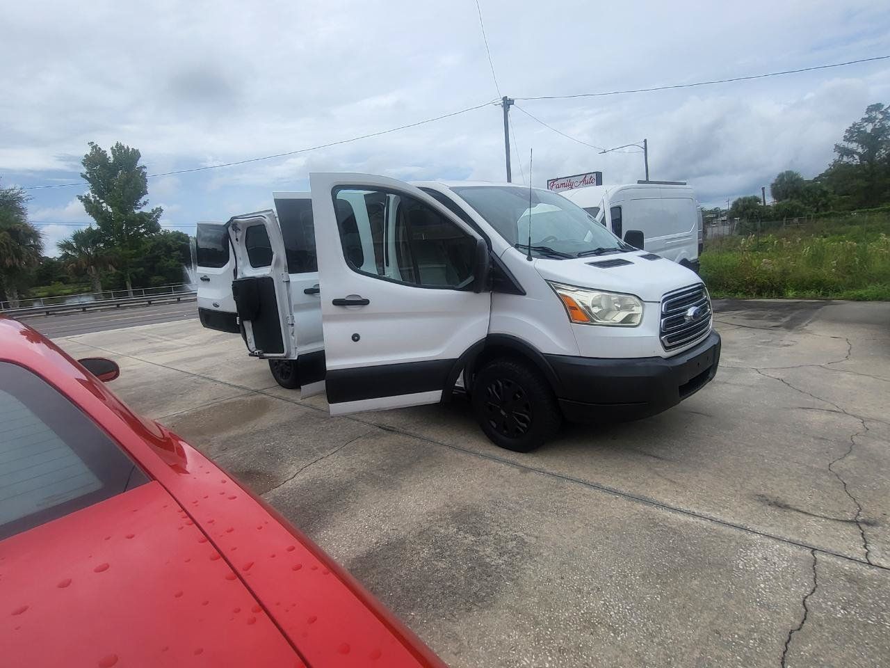 Used 2016 Ford Transit 250 130 Low Roof w/ Exterior Upgrade Package RWD image 76