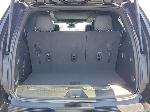 Used 2023 Chevrolet Tahoe Z71 AWD/4WD image 27