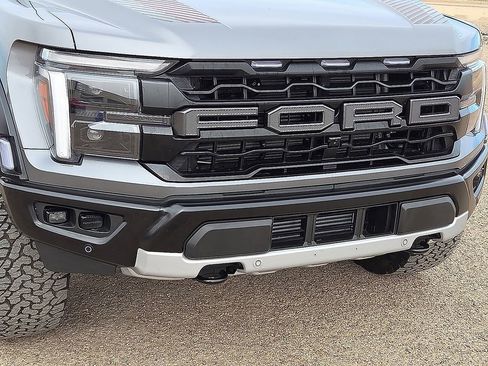 Used 2025 Ford F150 Raptor image 9