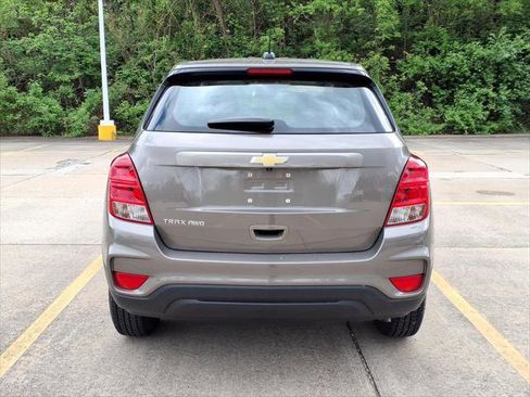 Used 2021 Chevrolet Trax LS AWD/4WD image 6