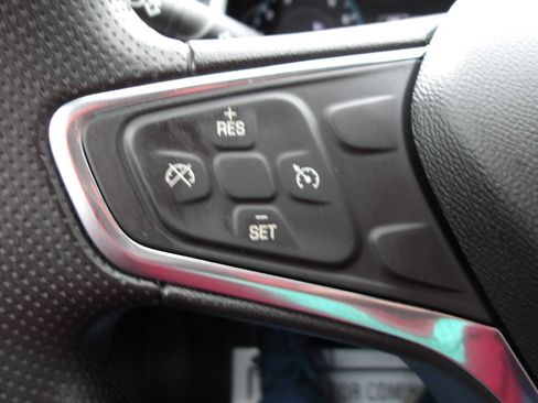 Used 2021 Chevrolet Malibu LS FWD image 16