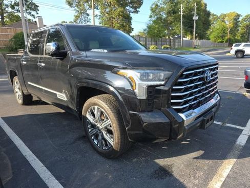 Used 2023 Toyota Tundra Capstone AWD/4WD image 3