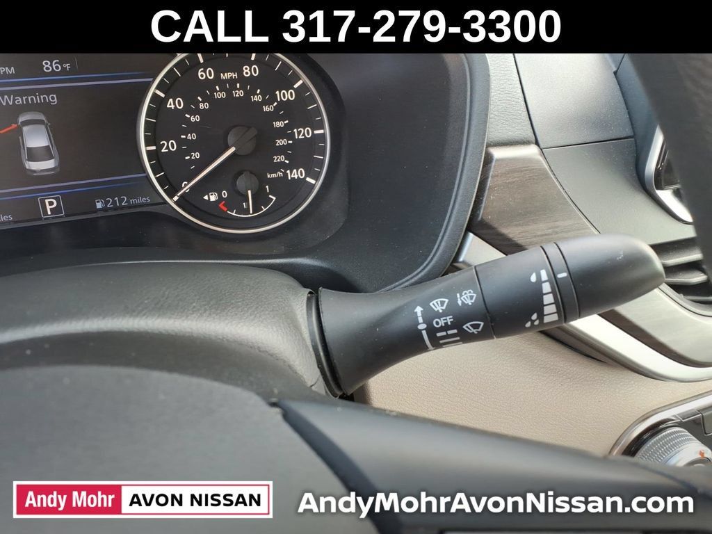 Used 2025 Nissan Altima 2.5 SV AWD/4WD image 24