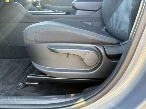 Used 2025 Kia Sportage LX image 13