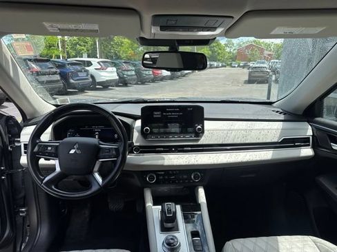 Used 2022 Mitsubishi Outlander SEL AWD/4WD image 18