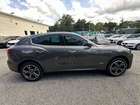 Used 2020 Maserati Levante GranSport AWD/4WD image 3