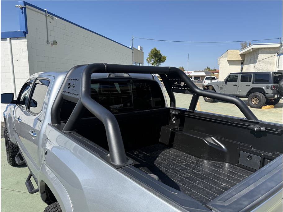 Used 2019 Toyota Tacoma Limited AWD/4WD image 17
