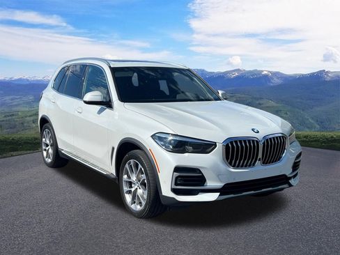Used 2023 BMW X5 xDrive40i w/ Premium Package AWD/4WD image 8