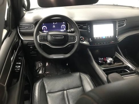 Used 2024 Jeep Wagoneer Series II image 30