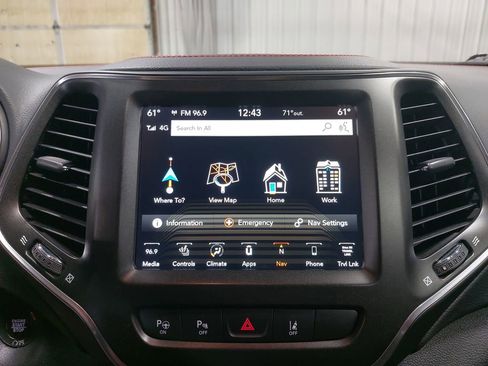 Used 2023 Jeep Cherokee Trailhawk w/ Trailer Tow Group AWD/4WD image 23