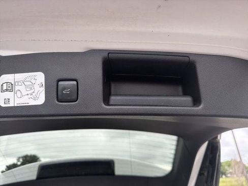 Used 2020 Ford Escape SEL FWD image 21