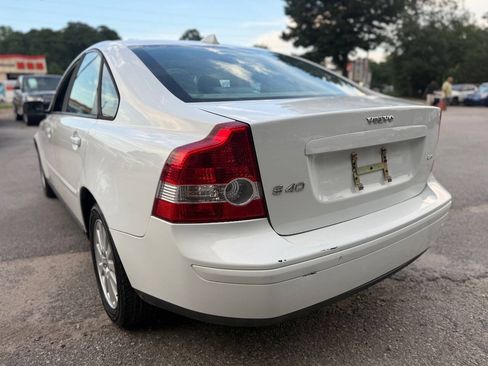 Used 2005 Volvo S40 2.4i FWD image 4