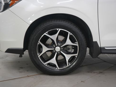 Used 2016 Subaru Forester 2.0XT Touring w/ Eyesight & Navigation System image 29