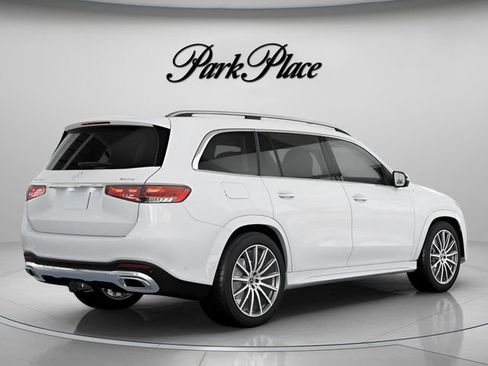 New 2026 Mercedes-Benz GLS 450 4MATIC image 19