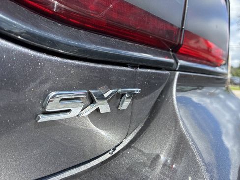 Used 2014 Dodge Charger SXT AWD/4WD image 15