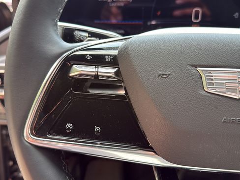 Certified 2024 Cadillac Lyriq Tech AWD/4WD image 31