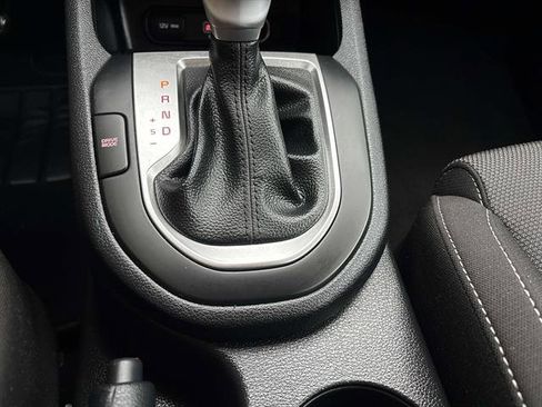 Used 2023 Kia Forte LXS image 22