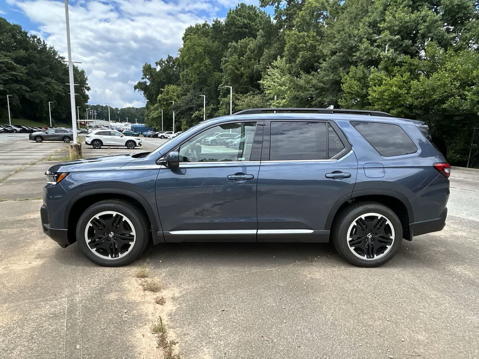 New 2026 Honda Pilot image 2