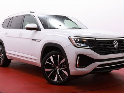 Used 2024 Volkswagen Atlas SEL Premium R-Line