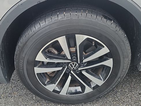 Certified 2024 Volkswagen Tiguan S AWD/4WD image 5