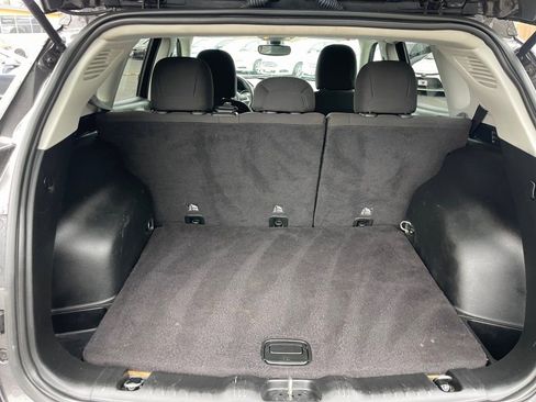 Used 2019 Jeep Compass Sport FWD image 16