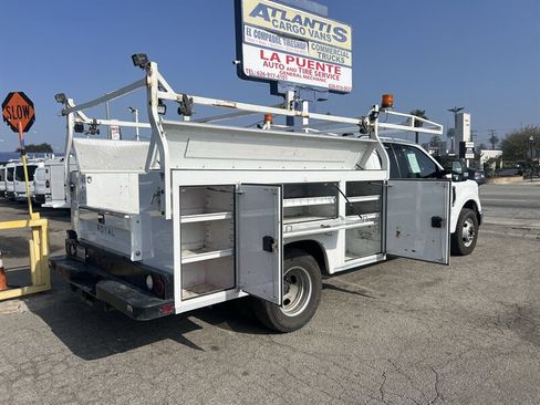 Used 2020 Ford F350 XLT w/ XLT Value Package image 9