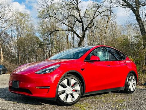 Used 2021 Tesla Model Y Performance image 2