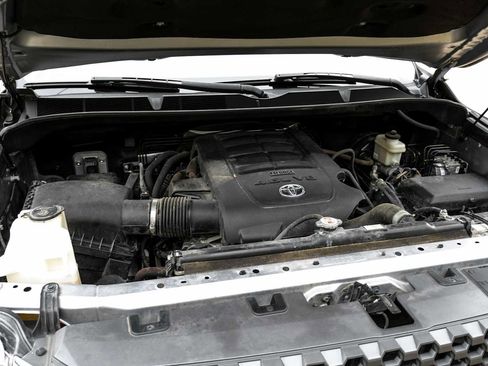 Used 2018 Toyota Tundra SR5 image 47