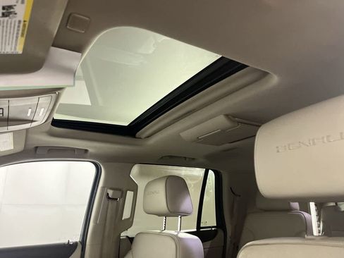 Used 2018 GMC Yukon Denali w/ Open Road Package image 25