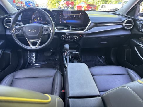 Used 2025 Chevrolet Trax ACTIV w/ Driver Confidence Package FWD image 14
