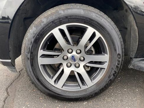Used 2024 Ford Expedition Limited AWD/4WD image 22