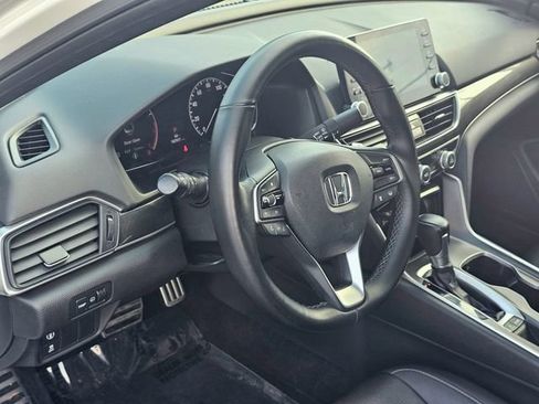 Used 2019 Honda Accord Sport image 15