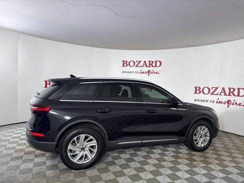 Used 2021 Lincoln Corsair FWD w/ Convenience Package image 9