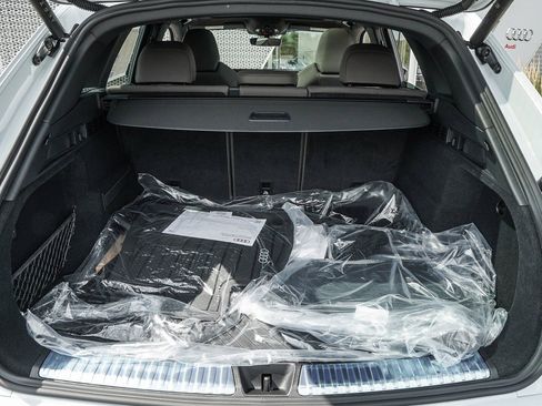 New 2025 Audi Q5 Premium Plus image 25