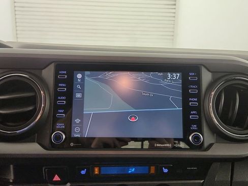 Used 2021 Toyota Tacoma TRD Sport image 28