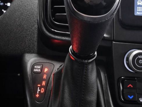 Used 2025 RAM ProMaster 2500 FWD image 17