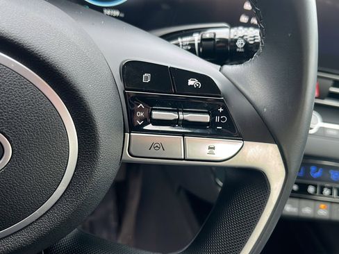 Certified 2024 Hyundai Elantra Limited image 26