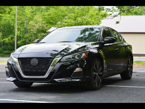 Used 2019 Nissan Altima 2.5 SR FWD image 1