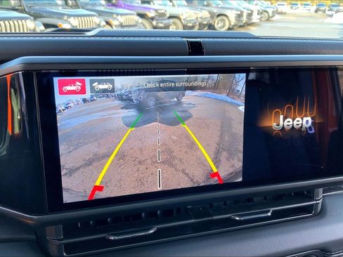 Certified 2025 Jeep Wrangler Unlimited Rubicon image 27