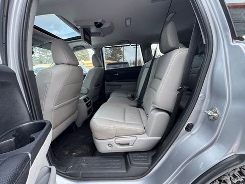 Used 2019 Honda Pilot EX-L image 14