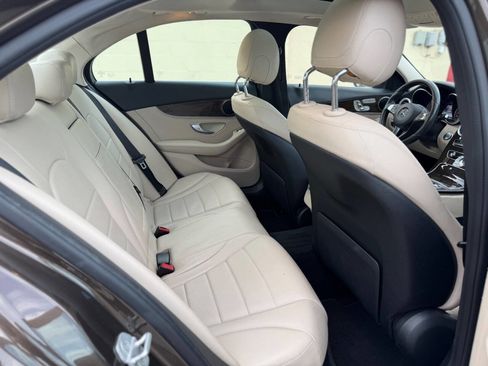 Used 2016 Mercedes-Benz C 300 4MATIC Sedan image 11