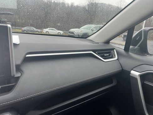 Used 2023 Toyota RAV4 XLE Premium image 18