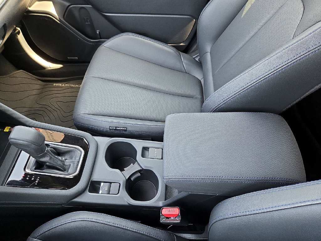 Used 2025 Subaru Forester Limited AWD/4WD image 22