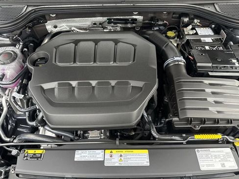 New 2026 Volkswagen GTI SE FWD image 18