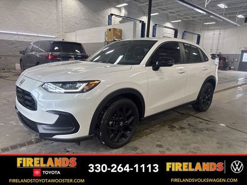 Used 2024 Honda HR-V Sport image 1