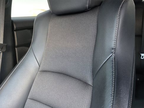 Used 2018 Honda Accord Sport image 15