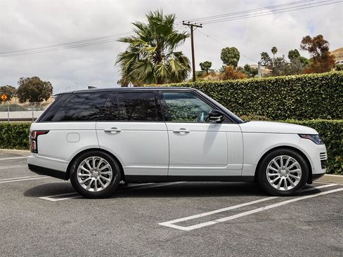 Used 2018 Land Rover Range Rover HSE AWD/4WD image 8