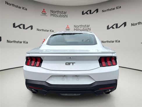 Used 2024 Ford Mustang GT Premium RWD image 4