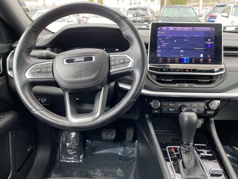 Used 2022 Jeep Compass Limited w/ (RED) Package image 12